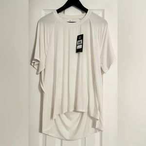 Bnwt Under Armour T-Shirt